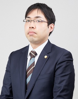 弁護士　権田　健一郎の写真